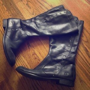 Born black leather boots